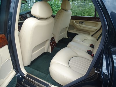 Lot 110 - 2001 Bentley Arnage Red Label