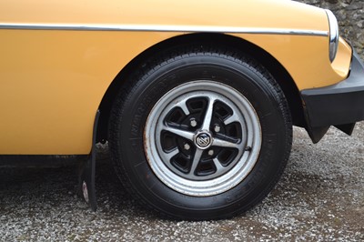 Lot 77 - 1977 MG B Roadster