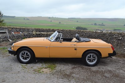 Lot 77 - 1977 MG B Roadster