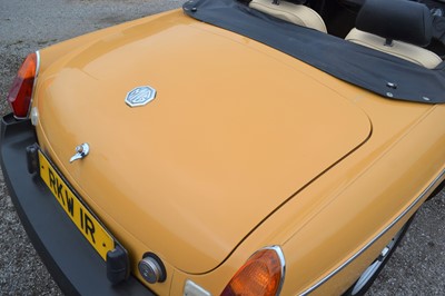 Lot 77 - 1977 MG B Roadster