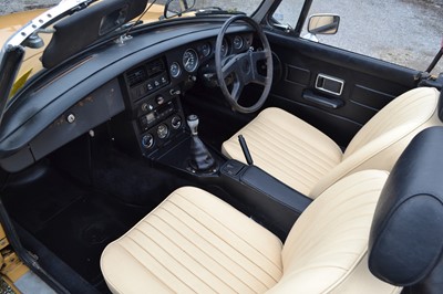 Lot 77 - 1977 MG B Roadster