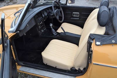 Lot 77 - 1977 MG B Roadster