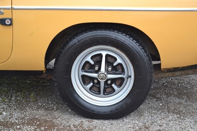 Lot 77 - 1977 MG B Roadster