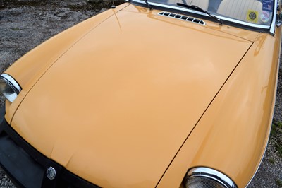 Lot 77 - 1977 MG B Roadster