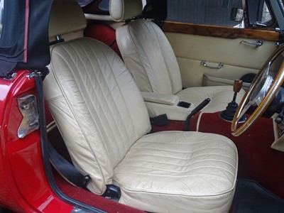Lot 59 - 1970 MG B V8 Roadster