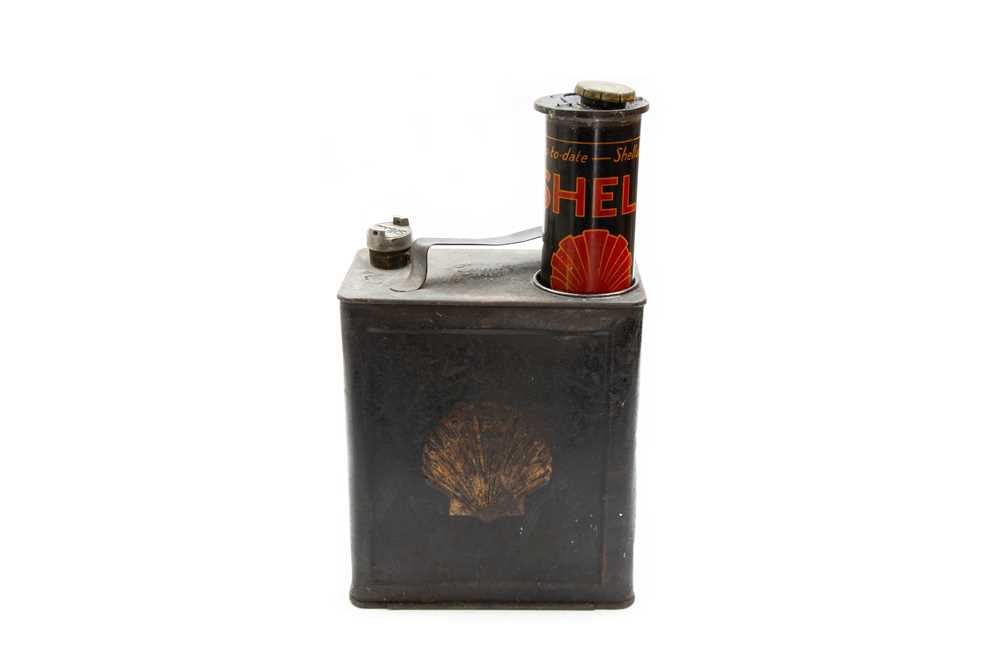 Lot 16 - A Rare Shell Duo-Can
