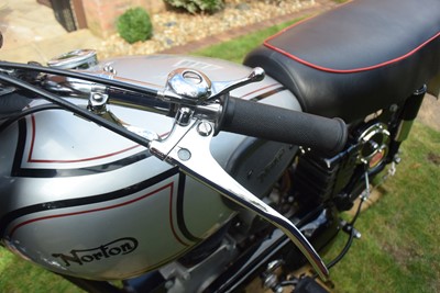 Lot 29 - 1953 Norton ES2