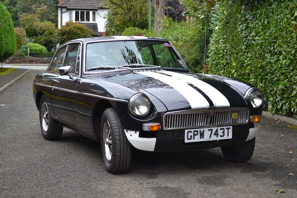 Lot 54 - 1979 MG B GT
