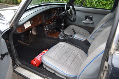 Lot 54 - 1979 MG B GT