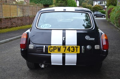 Lot 54 - 1979 MG B GT