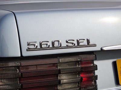 Lot 68 - 1986 Mercedes-Benz 560 SEL
