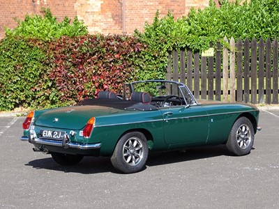 Lot 39 - 1971 MG B Roadster