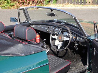 Lot 39 - 1971 MG B Roadster