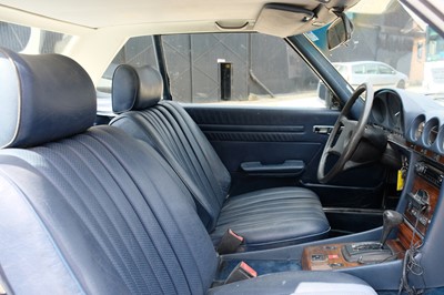 Lot 66 - 1983 Mercedes-Benz 380SL