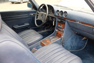 Lot 66 - 1983 Mercedes-Benz 380SL