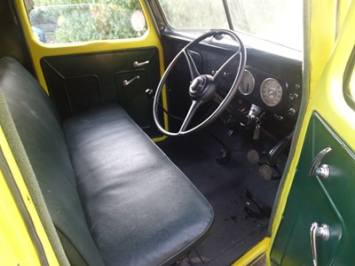 Lot 35 - 1939 Ford 91C V8 Ambulance