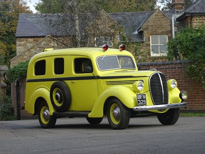 Lot 35 - 1939 Ford 91C V8 Ambulance