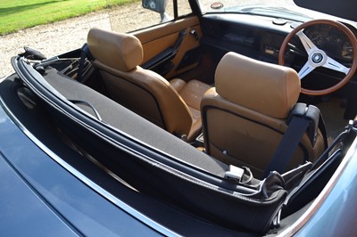 Lot 323 - 1989 Alfa Romeo Spider 2.0 S3