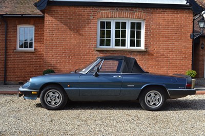 Lot 323 - 1989 Alfa Romeo Spider 2.0 S3