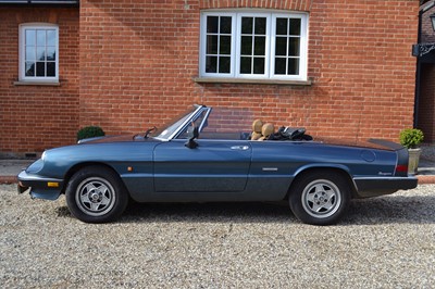 Lot 323 - 1989 Alfa Romeo Spider 2.0 S3
