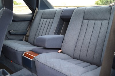 Lot 305 - 1994 Mercedes-Benz E220 Coupe