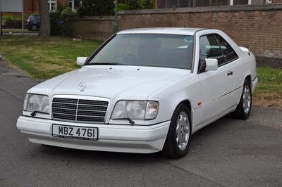 Lot 305 - 1994 Mercedes-Benz E220 Coupe
