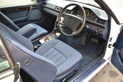 Lot 305 - 1994 Mercedes-Benz E220 Coupe