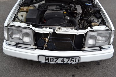Lot 305 - 1994 Mercedes-Benz E220 Coupe