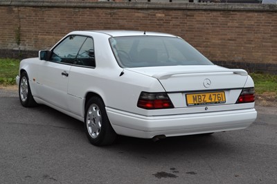 Lot 305 - 1994 Mercedes-Benz E220 Coupe