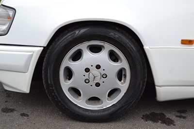 Lot 305 - 1994 Mercedes-Benz E220 Coupe