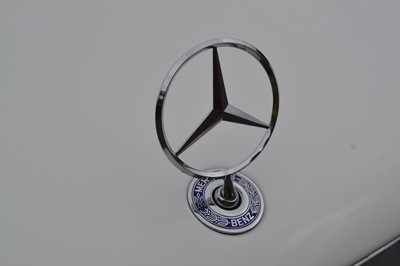 Lot 305 - 1994 Mercedes-Benz E220 Coupe