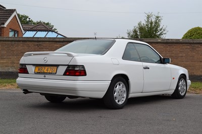 Lot 305 - 1994 Mercedes-Benz E220 Coupe