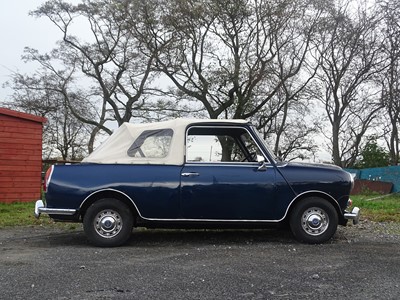 Lot 326 - 1967 Riley Elf Convertible