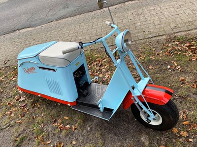 Lot 211 - 1949 Cushman Model 62 Roadking