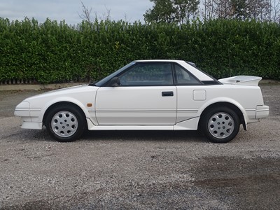 Lot 49 - 1990 Toyota MR2