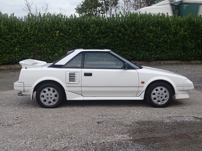Lot 49 - 1990 Toyota MR2