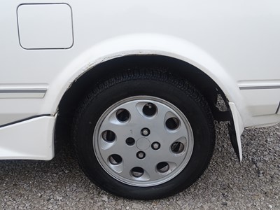Lot 49 - 1990 Toyota MR2