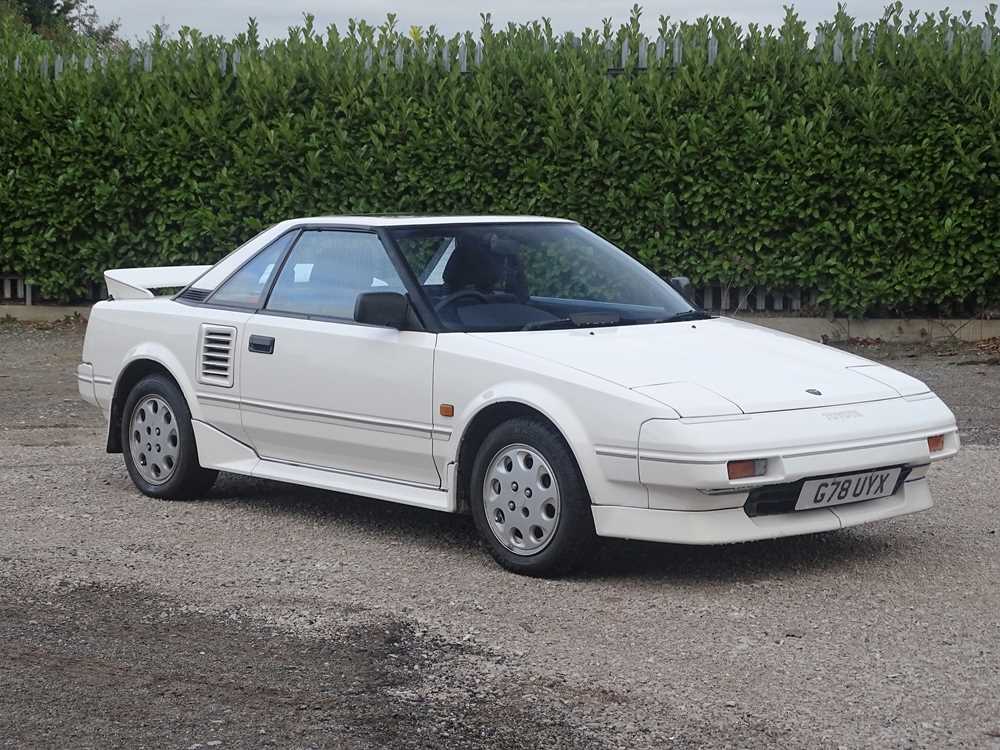 Lot 49 - 1990 Toyota MR2