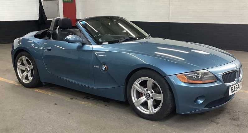 Lot 32 - 2004 BMW Z4 2.5 SE