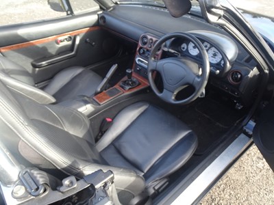 Lot 22 - 1997 Mazda MX5