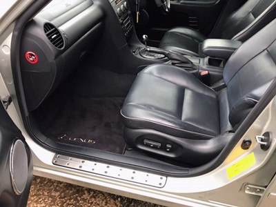 Lot 69 - 2003 Lexus IS300 Sport Cross