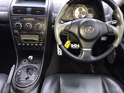 Lot 69 - 2003 Lexus IS300 Sport Cross