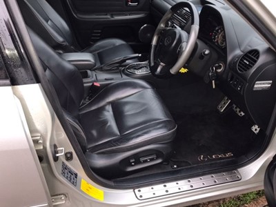 Lot 69 - 2003 Lexus IS300 Sport Cross