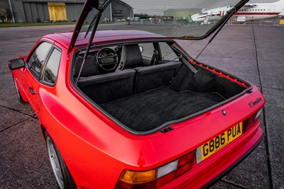 Lot 91 - 1990 Porsche 944 Turbo