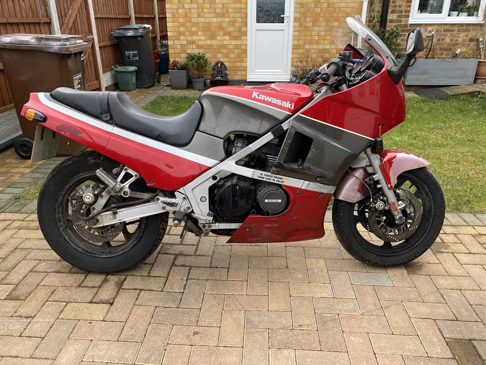 Lot 339 - 1987 Kawasaki GPZ 400R