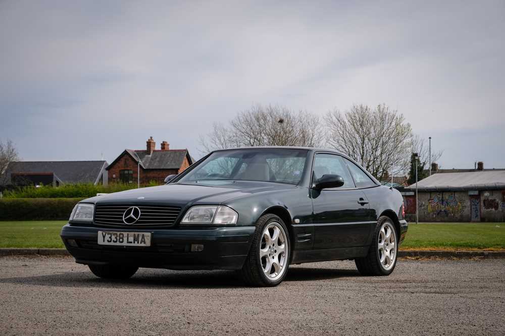 Lot 45 - 2001 Mercedes-Benz SL 280 Designo Alanite Edition