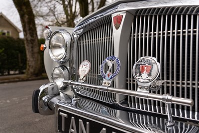 Lot 97 - 1973 Rover P5B Coupe