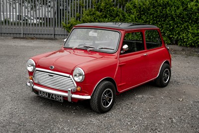 15 Images et Photos de Austin mini 1275 gt Libres de Droits 15 Images et Photos de Austin mini 1275 gt Libres de Droits