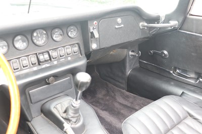 Lot 31 - 1970 Jaguar E-Type 4.2 Roadster