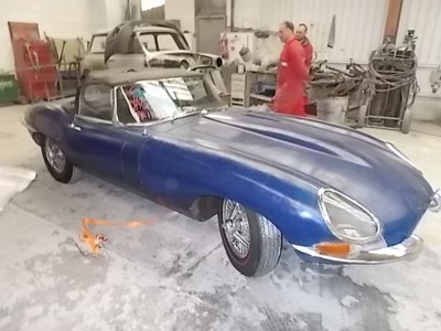 Lot 107 - 1962 Jaguar E-Type 3.8 Roadster
